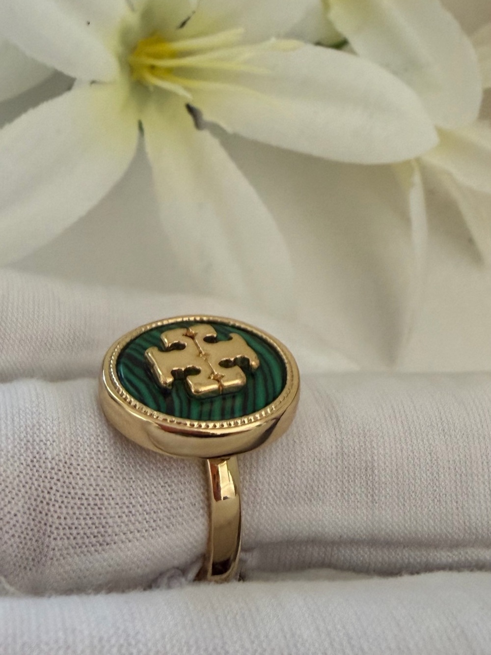 Tory Burch AUTHENTIC Gold-Tone Ring  Malachite Semiprecious Stone Logo Sz 8